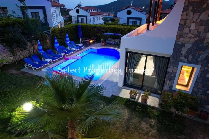 Image No.39-4 Bed Villa / Detached for sale