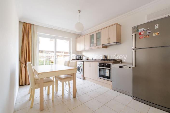 Image No.10-3 Bed Apartment for sale