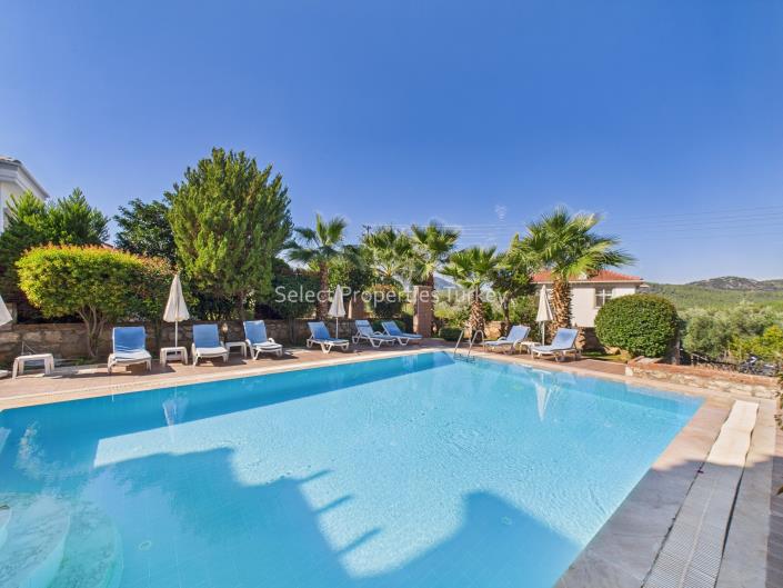 Image No.3-4 Bed Villa / Detached for sale