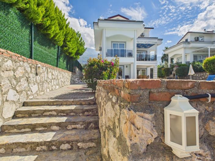 Image No.6-4 Bed Villa / Detached for sale