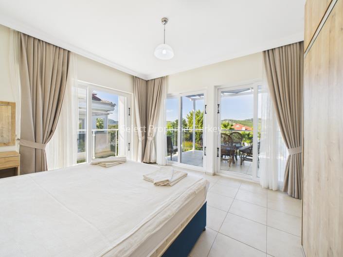 Image No.22-4 Bed Villa / Detached for sale