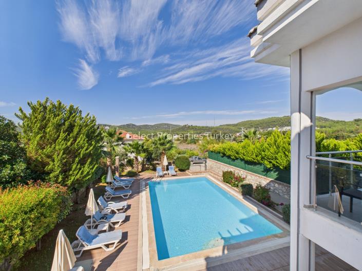 Image No.29-4 Bed Villa / Detached for sale