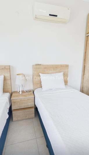 Image No.34-4 Bed Villa / Detached for sale