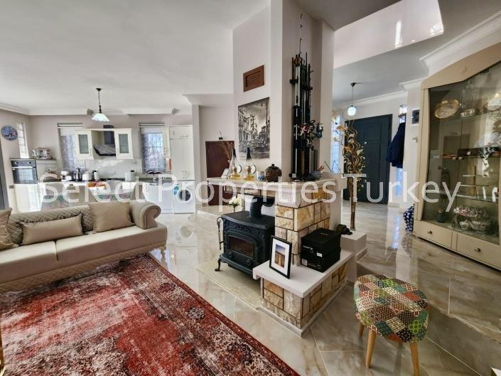 Image No.14-Villa / Détaché de 4 chambres à vendre à Seydiler