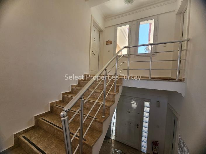 Image No.19-3 Bed Apartment for sale