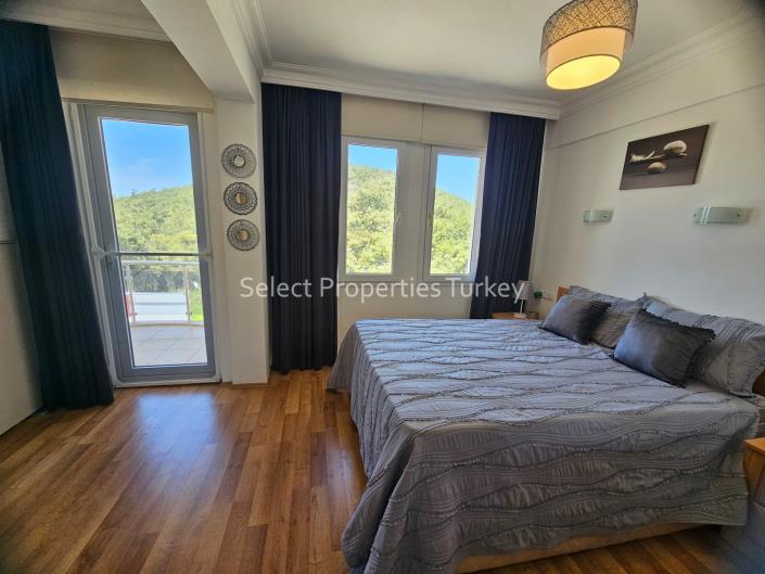 Image No.28-3 Bed Apartment for sale