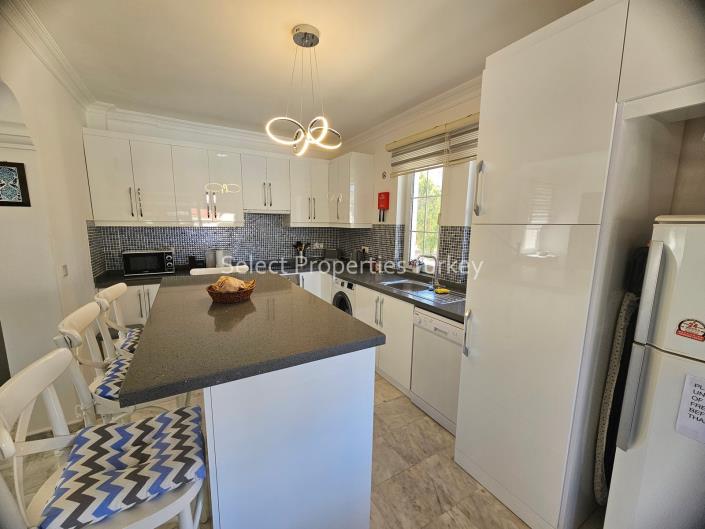 Image No.20-Villa / Détaché de 4 chambres à vendre à Ovacik