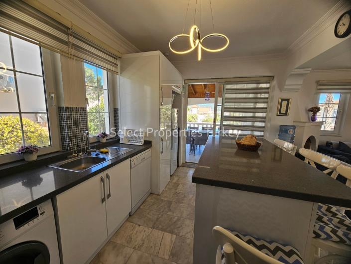 Image No.19-Villa / Détaché de 4 chambres à vendre à Ovacik