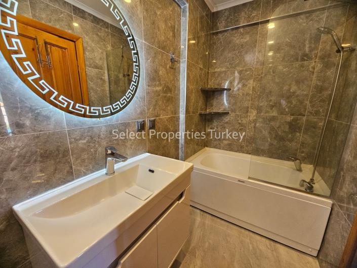 Image No.27-Villa / Détaché de 4 chambres à vendre à Ovacik