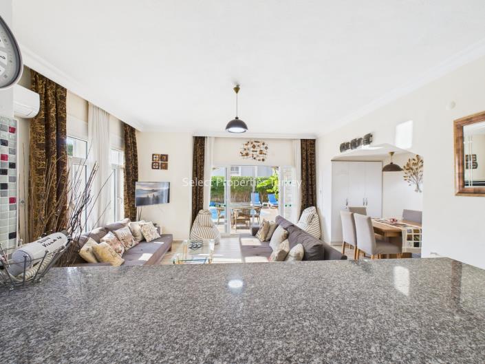 Image No.21-3 Bed Villa / Detached for sale