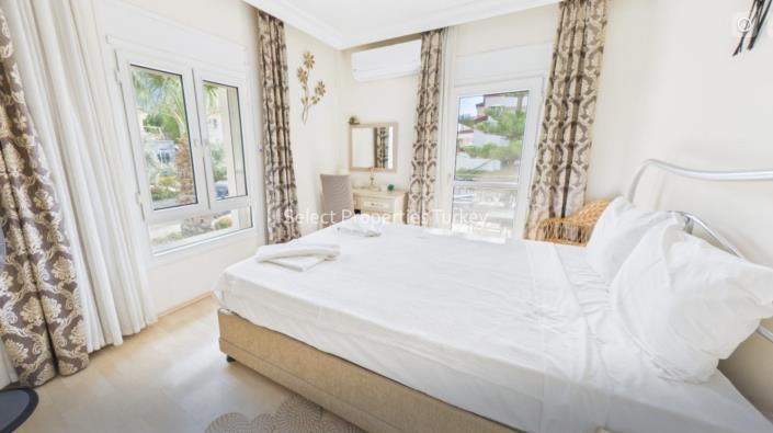 Image No.29-3 Bed Villa / Detached for sale