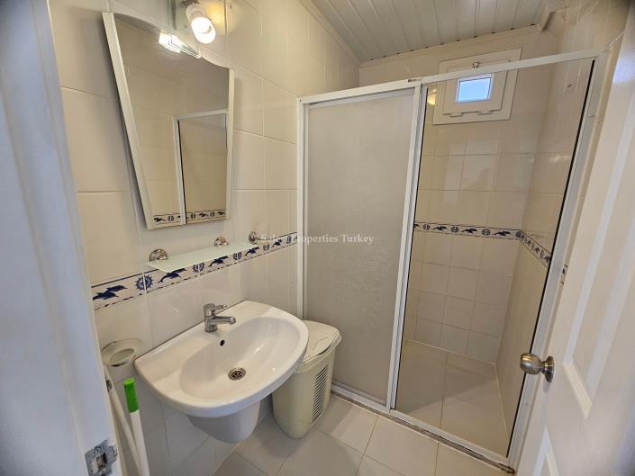 Image No.24-3 Bed Apartment for sale