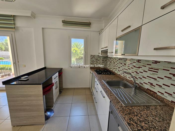 Image No.15-3 Bed Apartment for sale