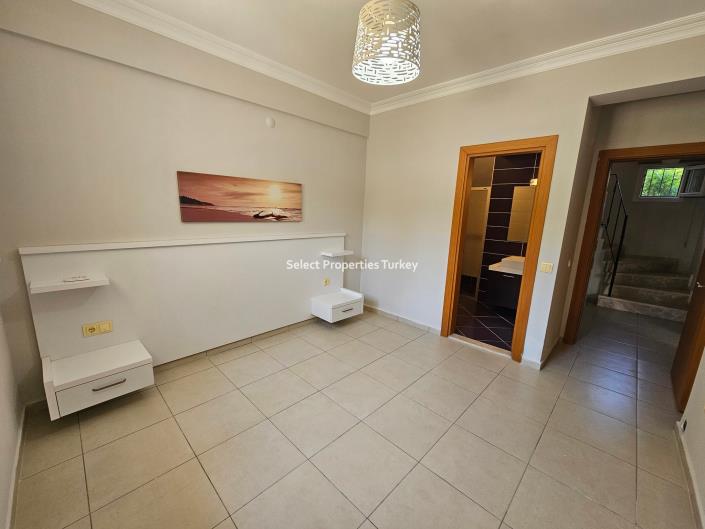 Image No.37-3 Bed Apartment for sale