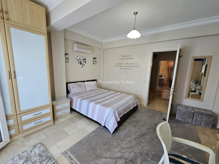 Image No.30-3 Bed Apartment for sale