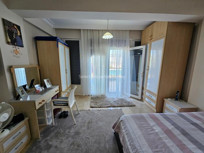 Image No.33-3 Bed Apartment for sale