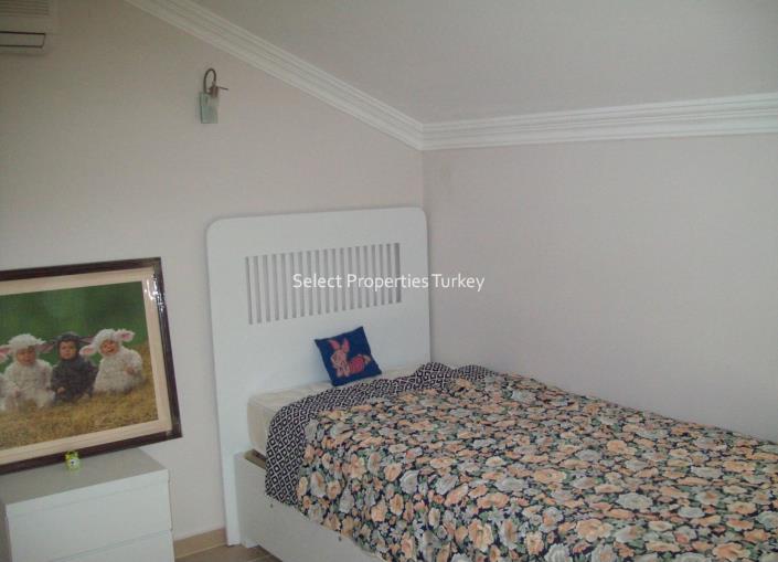 Image No.28-4 Bed Townhouse for sale