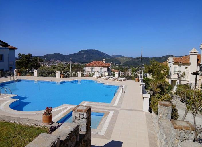 Image No.2-2 Bed Villa / Detached for sale