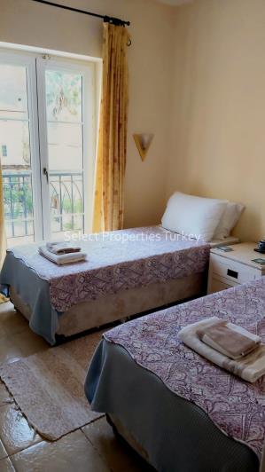 Image No.25-2 Bed Villa / Detached for sale