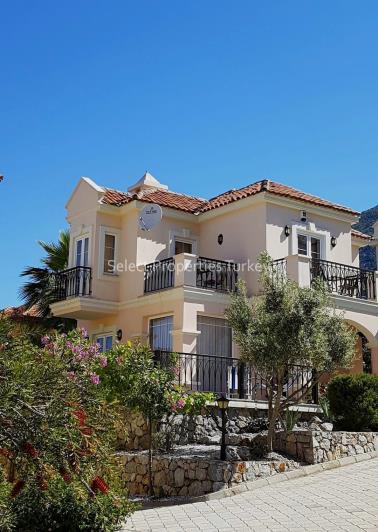 Image No.32-2 Bed Villa / Detached for sale