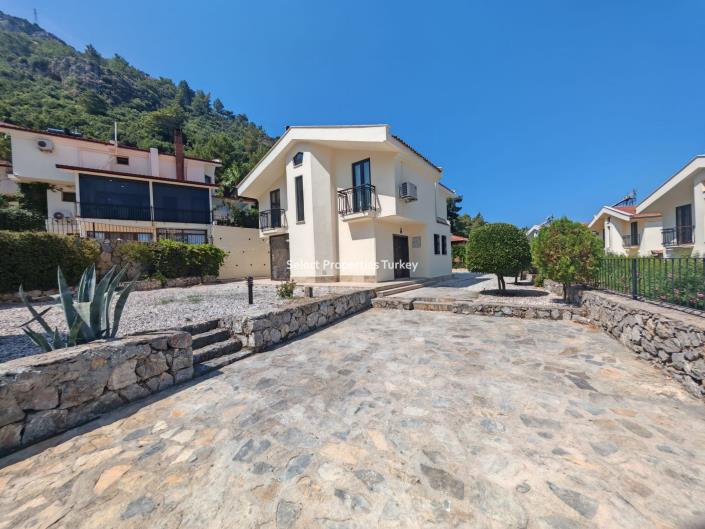 Image No.17-3 Bed Villa / Detached for sale
