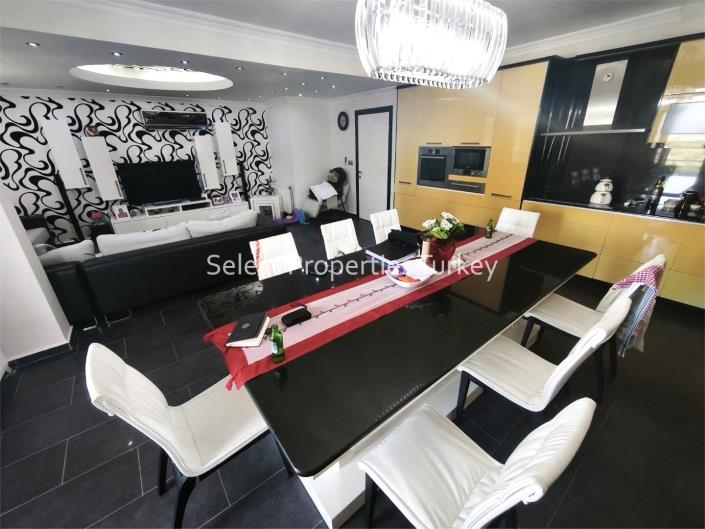 Image No.7-3 Bed Apartment for sale