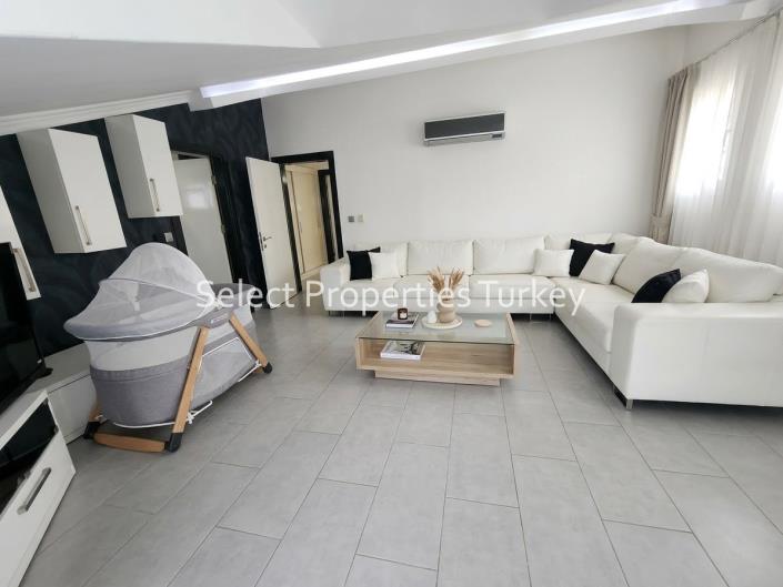 Image No.21-3 Bed Apartment for sale