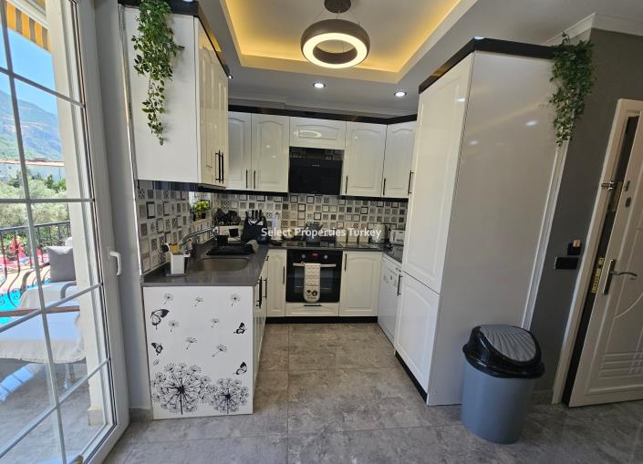 Image No.17-3 Bed Apartment for sale