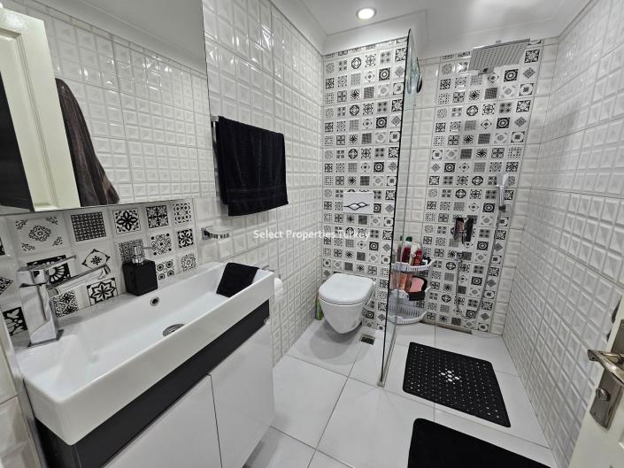 Image No.33-3 Bed Apartment for sale