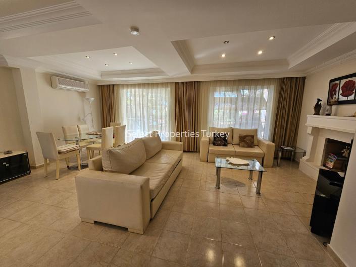 Image No.15-3 Bed Villa / Detached for sale