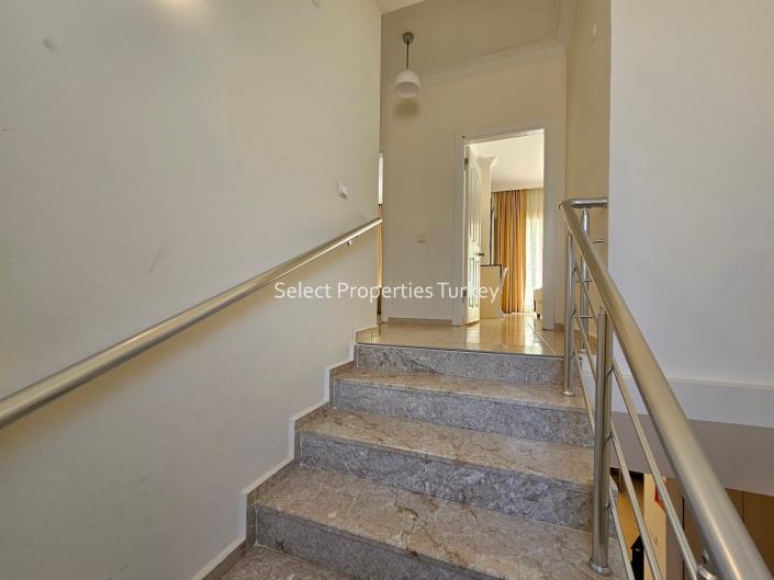 Image No.36-3 Bed Villa / Detached for sale