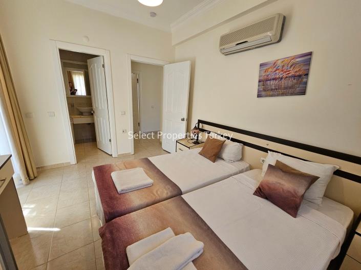 Image No.53-3 Bed Villa / Detached for sale