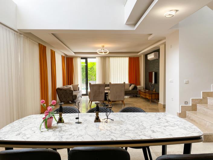 Image No.16-4 Bed Villa / Detached for sale