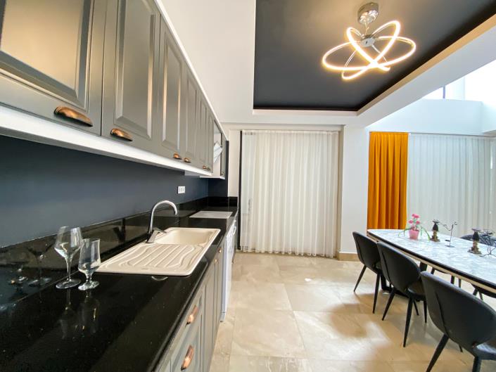 Image No.18-4 Bed Villa / Detached for sale