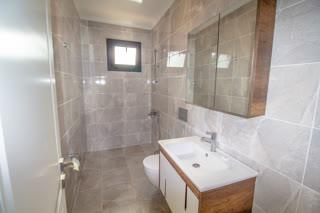 Image No.26-4 Bed Villa / Detached for sale