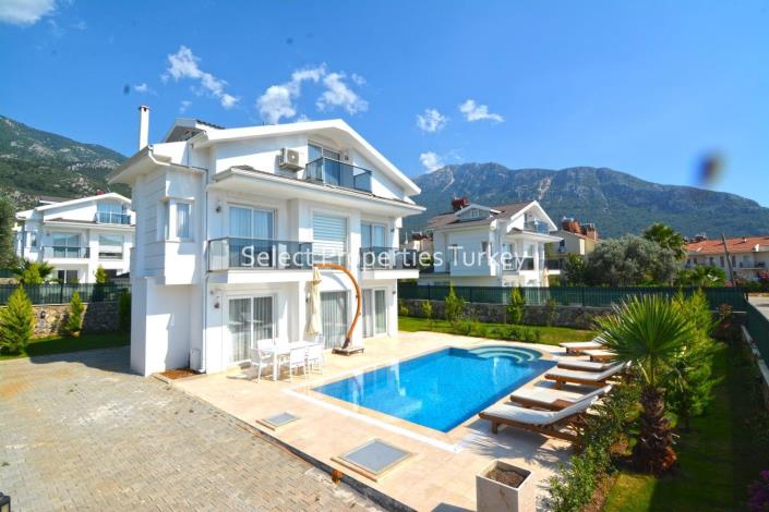 Image No.2-3 Bed Villa / Detached for sale