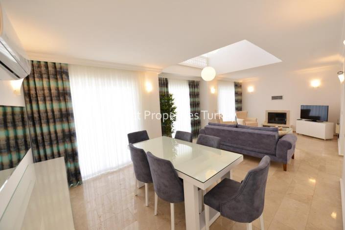 Image No.7-3 Bed Villa / Detached for sale