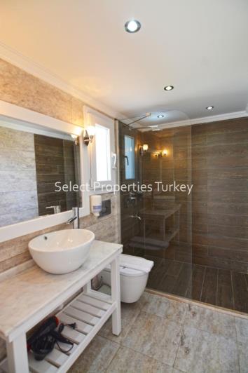 Image No.16-3 Bed Villa / Detached for sale