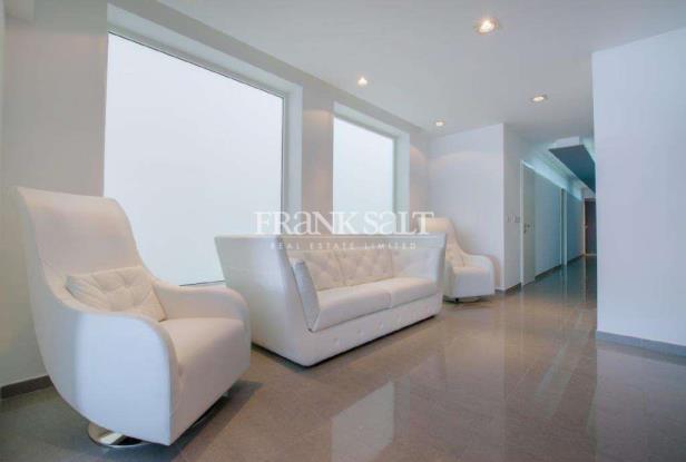 Image No.3-Appartement de 5 chambres à vendre à Ta Xbiex