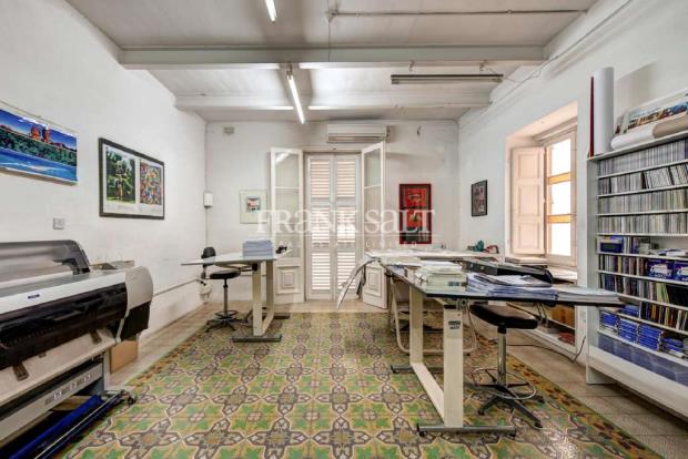 Image No.7-4 Bed Apartment for sale