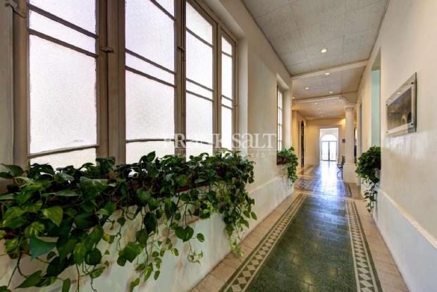 Image No.3-4 Bed Apartment for sale