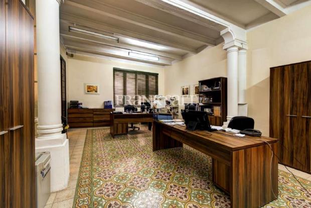 Image No.9-4 Bed Apartment for sale