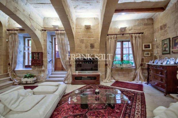 Image No.3-4 Bed Farmhouse for sale