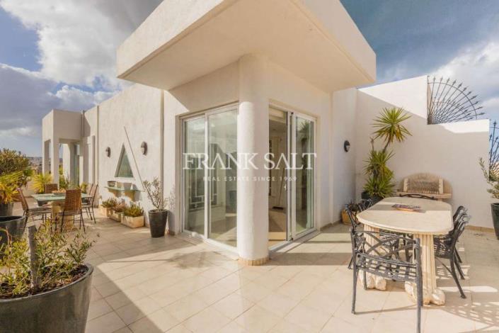 Image No.2-Penthouse de 3 chambres à vendre à Sliema