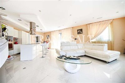 Villa / Détaché de 3 chambres à vendre à Marsaxlokk