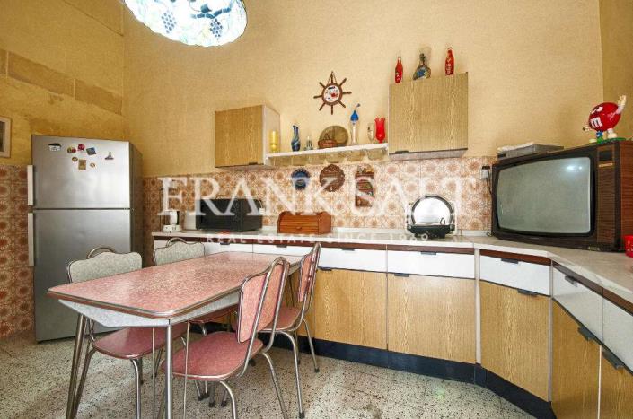 Image No.3-Maison de village de 3 chambres à vendre à Birkirkara