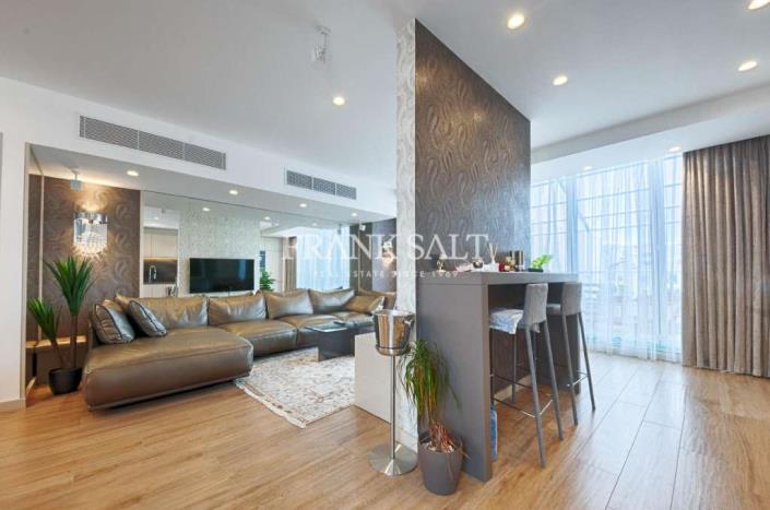 Image No.2-Penthouse de 3 chambres à vendre à Ta' L-Ibrag