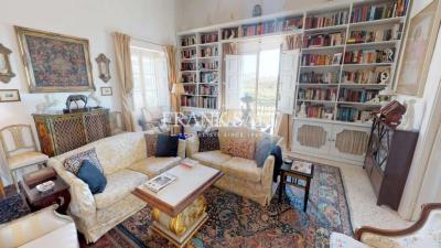 4 Bed Farmhouse for sale