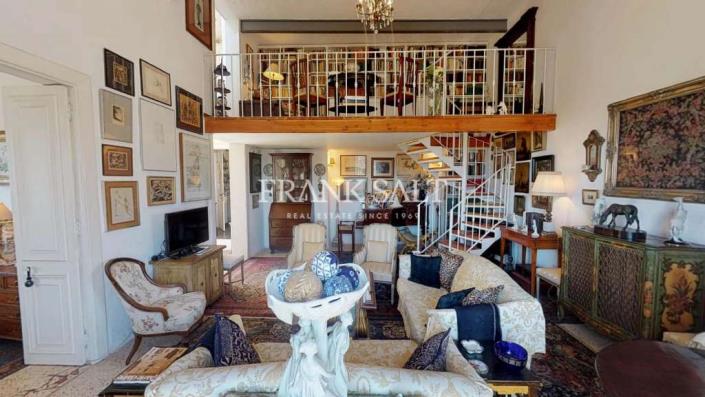 Image No.4-4 Bed Farmhouse for sale