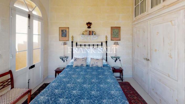 Image No.7-4 Bed Farmhouse for sale